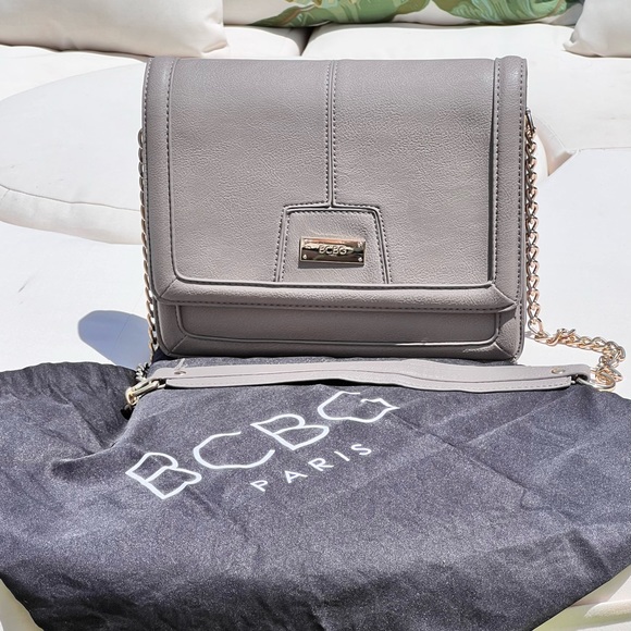 BCBG Paris Gray Grey Faux Leather Shoulder Bag Gold Chain Elegant Evening Formal - Picture 4 of 7